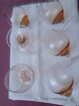 Starožitné koňakové poháre