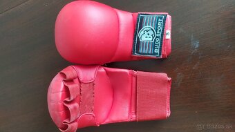 Karate kimono,opasok a rukavice