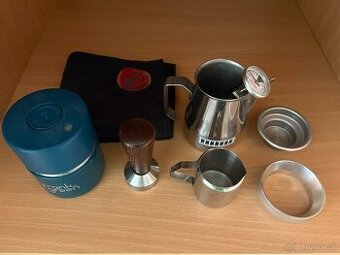 Rôzne príslušenstvo ku kávovaru