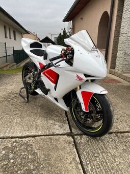 Honda cbr 600rr