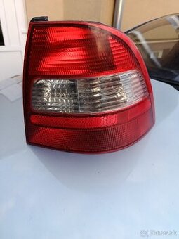Zadné svetlo Honda Civic