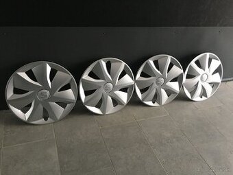 Seat leon r 16 Puklice