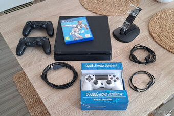 Predam hernu konzolu PS4 s 1TB HDD