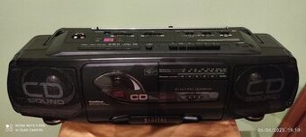 RETRO GOLDSTAR BOOMBOX CD TOP