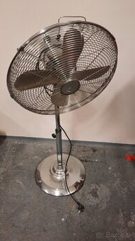 Predám kovový stojanový ventilátor s 3 rýchlosťami