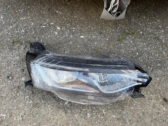 RENAULT TALISMAN SVETLO PRAVÁ 15-20 FULL LED 260
