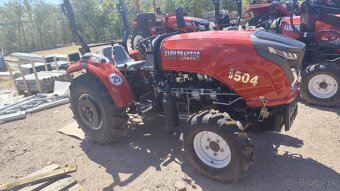 Farm traktor