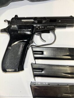 Pistol Čz 82 makarov