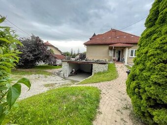 6-izbový rodinný dom, Sučany