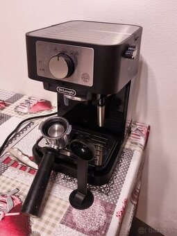 PredamPákový kávovar De'Longhi Stilosa EC 260.BK
