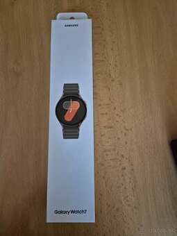 Smart hodinky watch7 lte samsung
