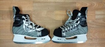 Predám det.hokejové korčule BAUER SUPREME EU-37,5.