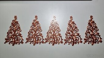 Set 5 krásnych vianočných stromčekov - ozdôb