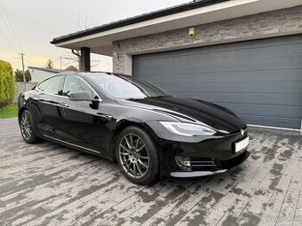 Tesla Model S 75D - 1