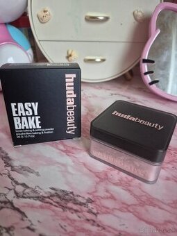 Huda Beauty Easy Bake púder odtieň Cherry Blossom 20g