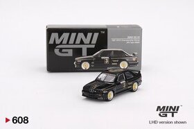 1:64 MiniGT BMW E30 M3 JPS Team