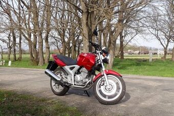 Predám Hondu CBF 250