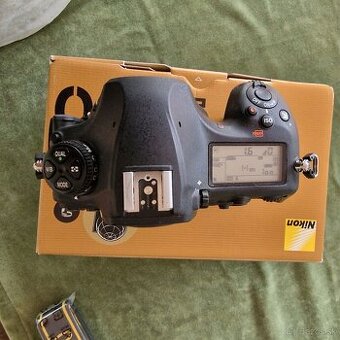 Nikon D850