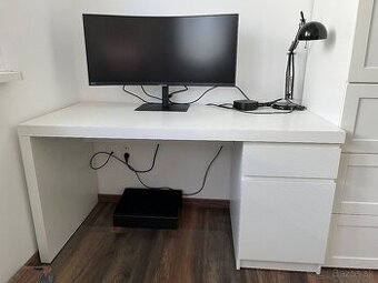 Písací stol IKEA MALM