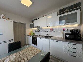 Na predaj: 3 izb.byt + 2x BALKON + ŠPAJZA + PIVNICA