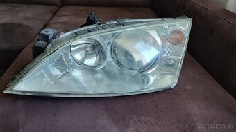 predné svetlá Ford Mondeo mk3