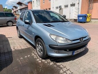 Peugeot 206 Automat 1.6 80 kW – jazdí, ale potrebuje servis