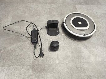 Robotický vysávač iRobot Roomba 780