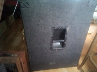 18" . 600W Subwoofer MT 18