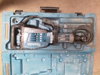 Makita