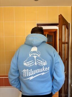 Milwaukee mikina