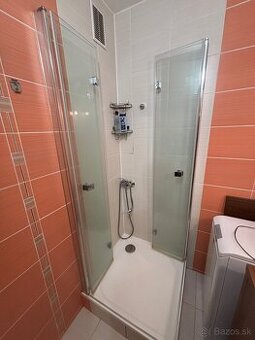 Predám sprchovy kút s vaničkou komplet - 1