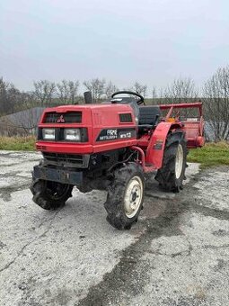japonský malotraktor Mitsubishi MTX13 s rotavátorom
