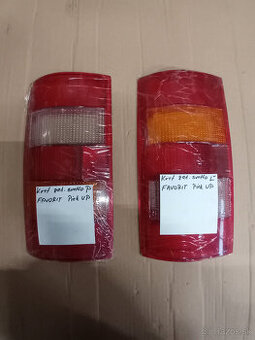 Predám kryt zadného svetla Ľ+P na favorit Pick UP