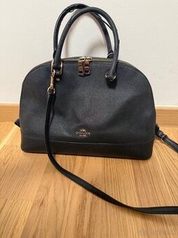Na predaj čierna kabelka značky Coach