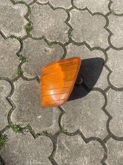 Predám originálny ľavý smerový blinker na Mercedes-Benz W116