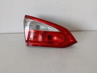 svetlo LZ vnutorne focus mk3 bm5113a603b 50€