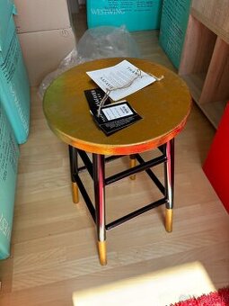 Barovy stolcek zlato cierny - ZNIZENA CENA