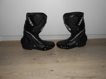 Predam len vyskusane damske kozene moto topanky HELD