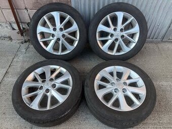 16" Elektrony TOYOTA 5x114,3 s letnymi pneu 205/55 R16