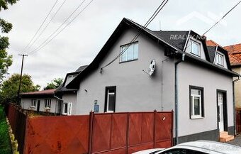 Znížená cena - Dom s potenciálom na bývania aj podnikania