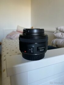 Canon 1.8f 50mm STM - 1