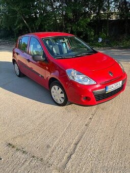 Renault Clio - 1
