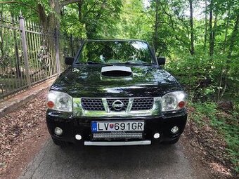 Nissan Navara D22