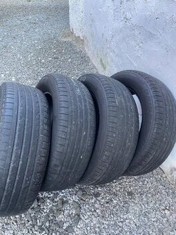 Letné gumy Bridgestone 235-60 R18