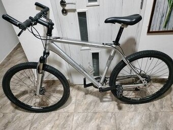 Horský bicykel TREK SL 4300