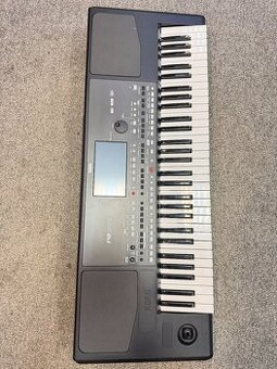 Klavesy Korg Pa 600