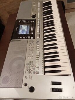 KLÁVESY YAMAHA PSR S910