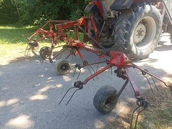 Obracač prevracač Pottinger ZK 452