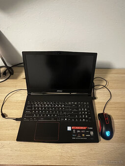 MSI GE63 Raider RGB 8SF RGB