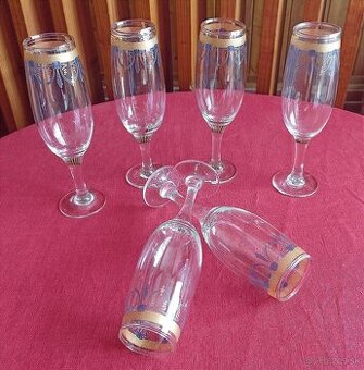 Malované poháre na sampanské